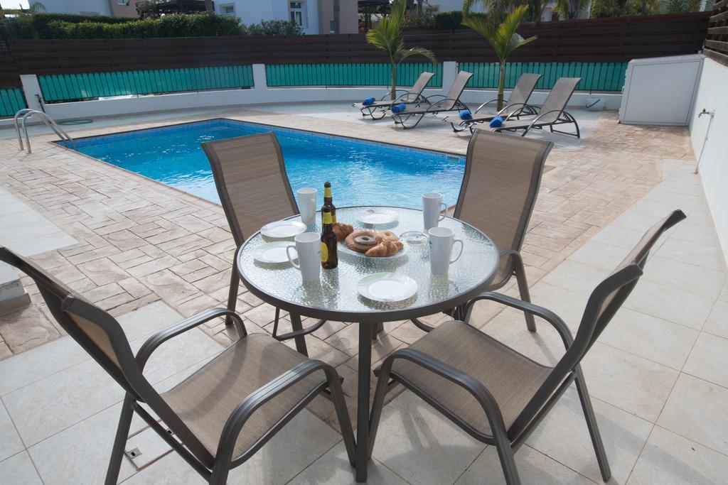 Halle Villa Protaras Ruang foto