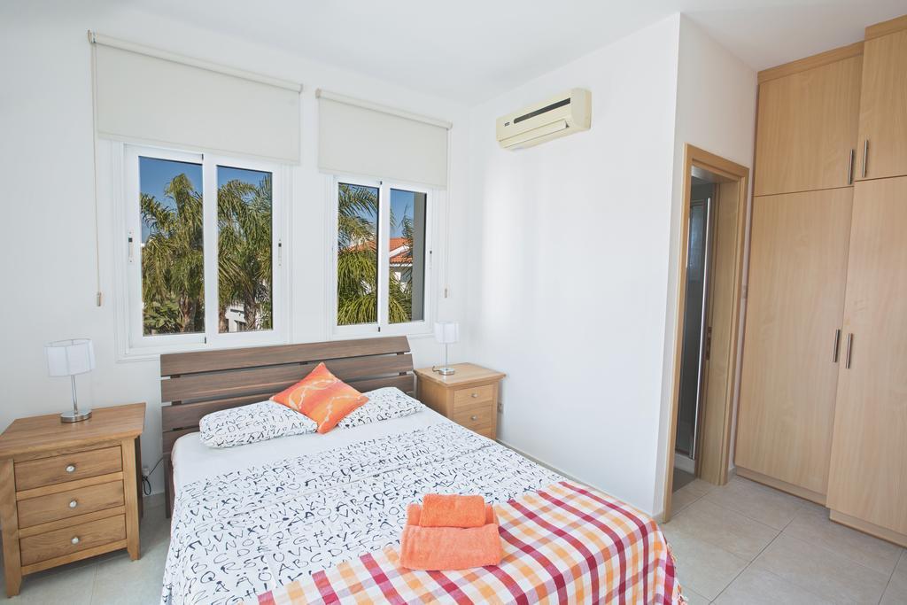 Halle Villa Protaras Ruang foto
