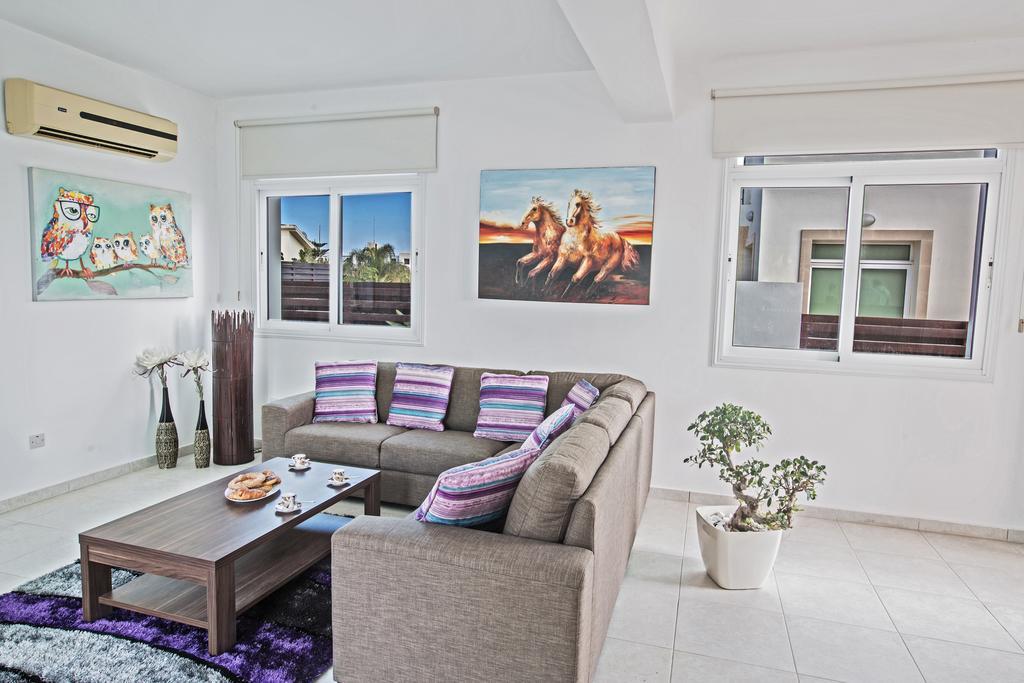 Halle Villa Protaras Ruang foto